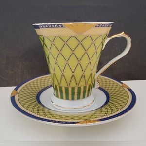 GNA Fine Italian Porcelain Art Deco Tea Cup & Saucer Gold trim Pre-owned